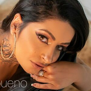 Demi Bueno's nudes and profile