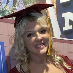 Destinycurley19's nudes and profile