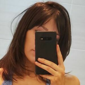 e_lizzabethx's nudes and profile