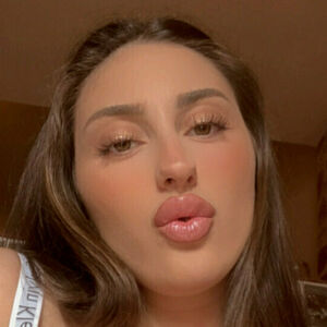 elensidi's nudes and profile