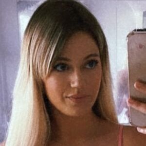 Ellienorman94's nudes and profile