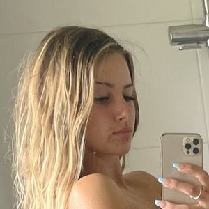 Emma Jade's nudes and profile