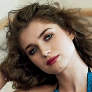 Eve Hewson's nudes and profile