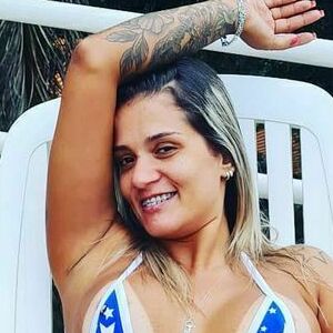 Fernanda Praxedis's nudes and profile