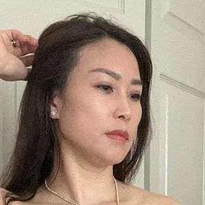 flag_iris's nudes and profile