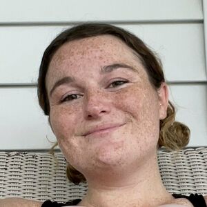 freckledbabyy's nudes and profile