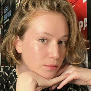 Hannah Einbinder