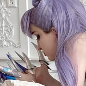 Hologana's nudes and profile