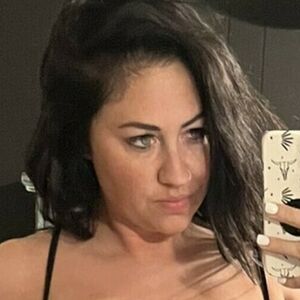 Hurrikanehannah89's nudes and profile