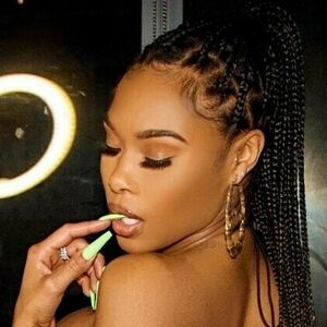 Iamshaybrown's nudes and profile