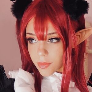 Isanamicosplay's nudes and profile