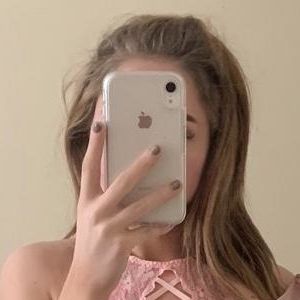 juliaholbanel's nudes and profile