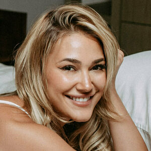 julirodriguezok's nudes and profile