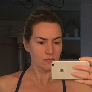 Kate Winslet's nudes and profile