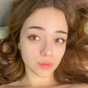 katy_cute's nudes and profile