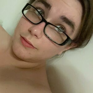 keligians's nudes and profile