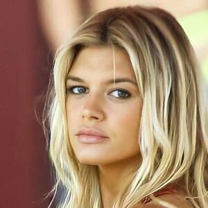 Kelly Rohrbach's nudes and profile