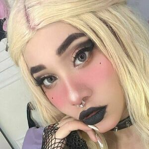 kellypink18