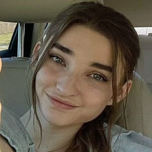 kylabearrr's nudes and profile