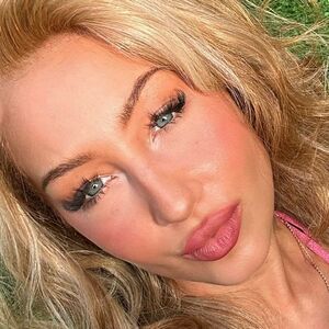 Kylie Gesualdo's nudes and profile
