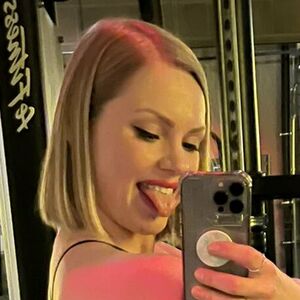 labolinalife's nudes and profile