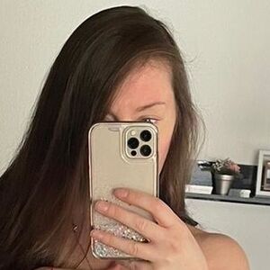 lachicaaaa35's nudes and profile