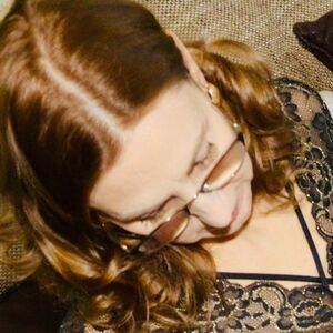 LadyCharm's nudes and profile