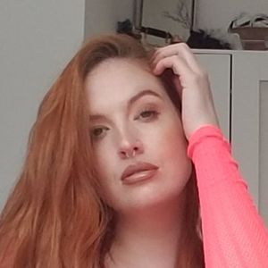 ladygingerlust's nudes and profile