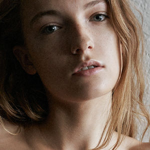 Lauren Hurlbut's nudes and profile