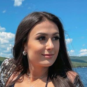 Lexi Cohen's nudes and profile