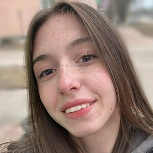 lightning_girl2's nudes and profile