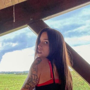 lilooml's nudes and profile
