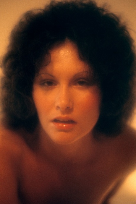 Linda Lovelace's nudes and profile