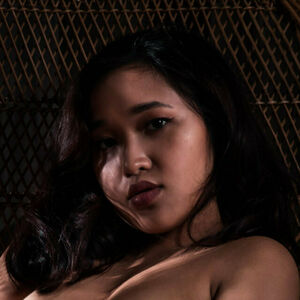 linglingreisauge's nudes and profile