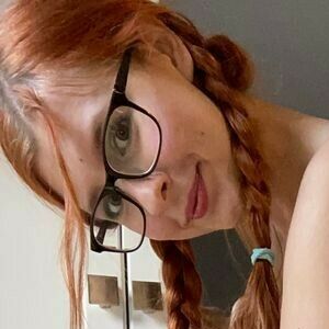 LittleEvieDavis's nudes and profile