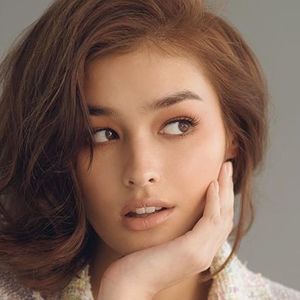 Liza Soberano's nudes and profile