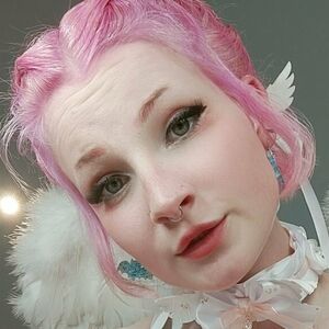 Lolllipollly's nudes and profile