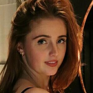 Lucy Blanc's nudes and profile