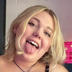 Lxves's nudes and profile