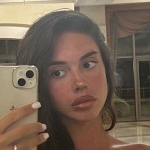 Lya Aylin's nudes and profile