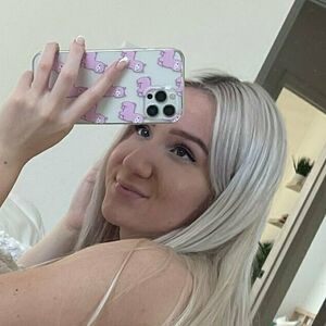 maddiepricegold's nudes and profile