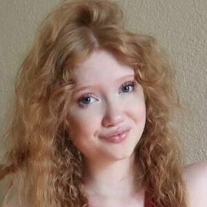 Makenna Kelly's nudes and profile