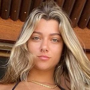 Manuela Vagueiro's nudes and profile