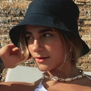 Mar De Regil's nudes and profile