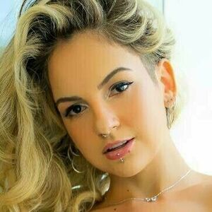 Marilia Oliveira's nudes and profile