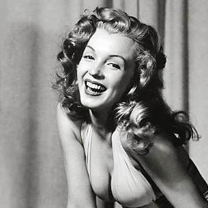 Marilyn Monroe's nudes and profile