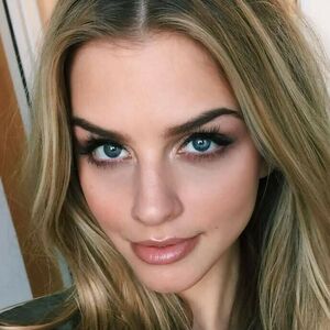 Marina Laswick's nudes and profile