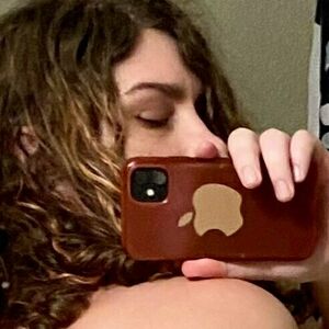 mellytheebelly's nudes and profile