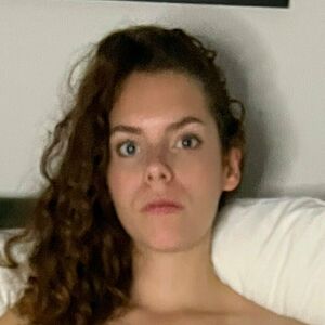 mia.hill's nudes and profile