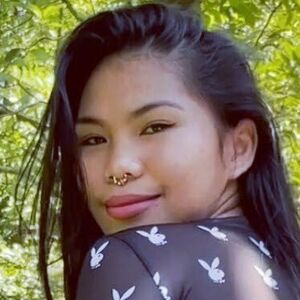 Miaandmonami's nudes and profile